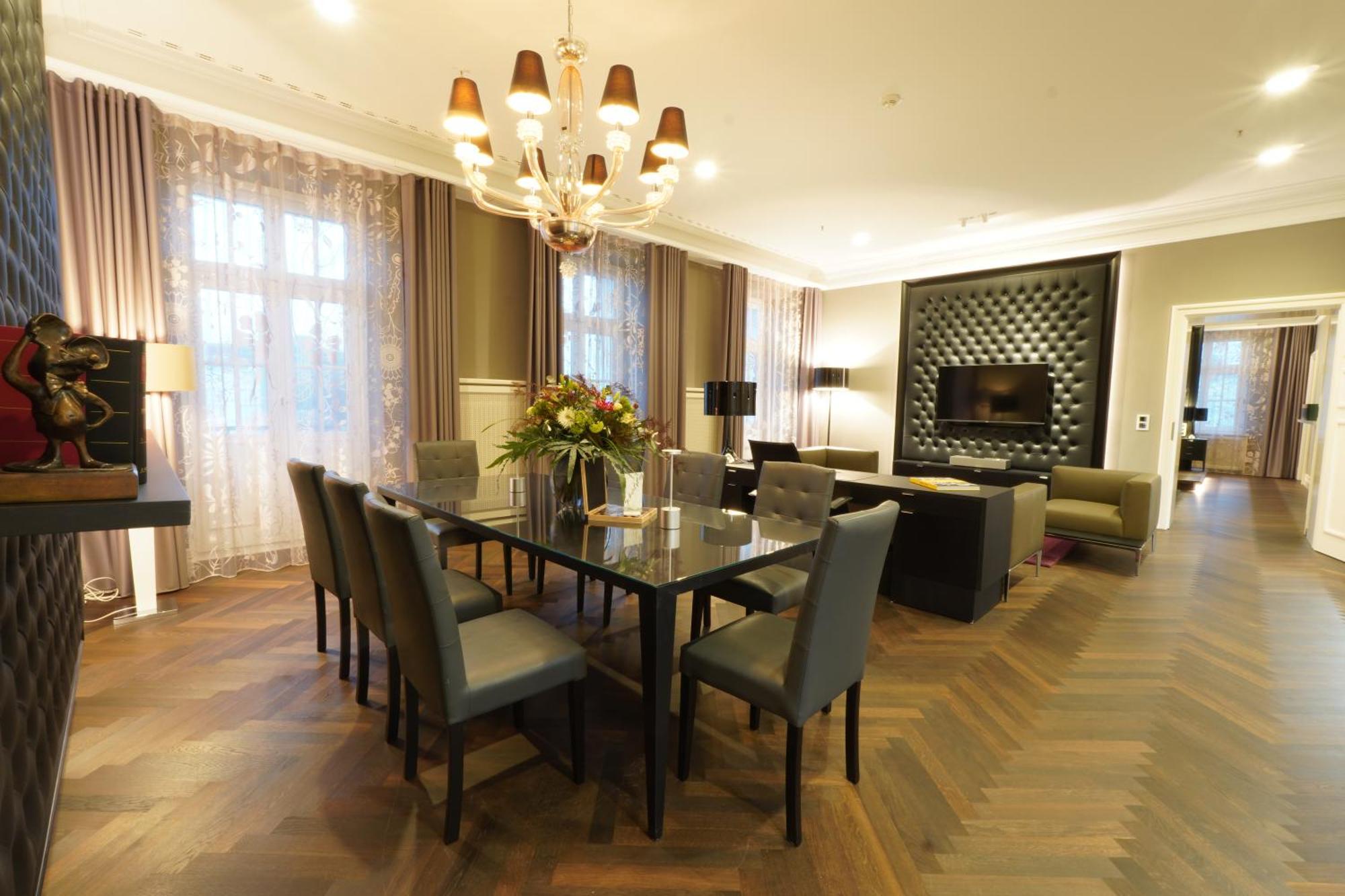 Brockhaus Suite
